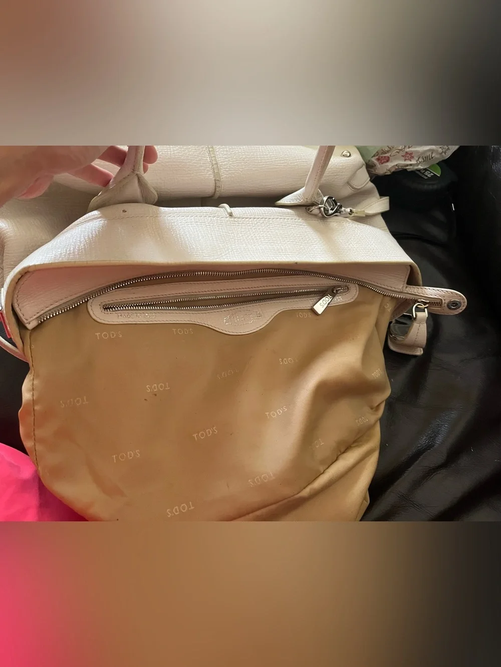 Tods elegant ivory